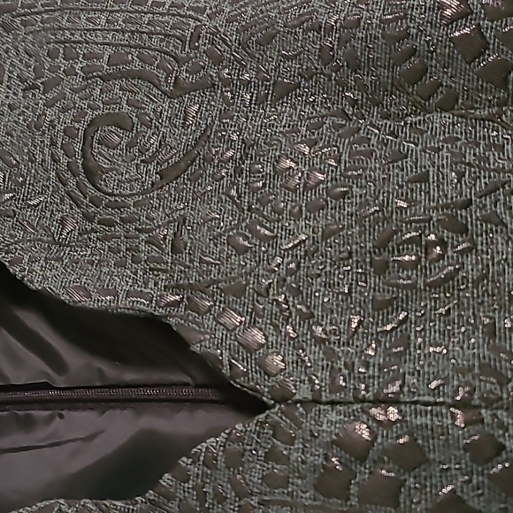 Venus Dark Green, textured dress with pockets, size 2 - Picture 2 of 4